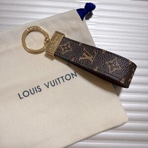 Louis Vuitton Brown and Gold Monogram Key Chain Dragoness
